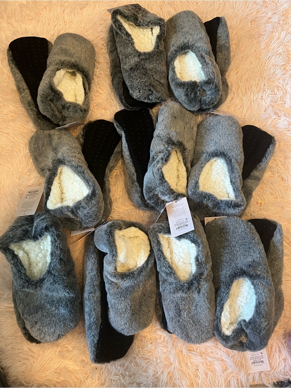 10 pairs NWT Women's Faux Plush Cozy Pull-on Slipper Socks with Grippers - Auden